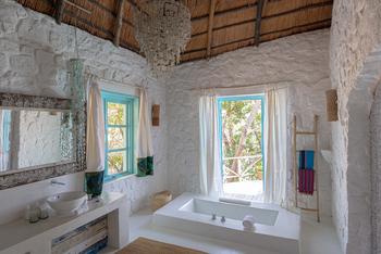 Kaya Mawa Kaya Mawa: Madimba-Chalet mit 2 Stockwerken