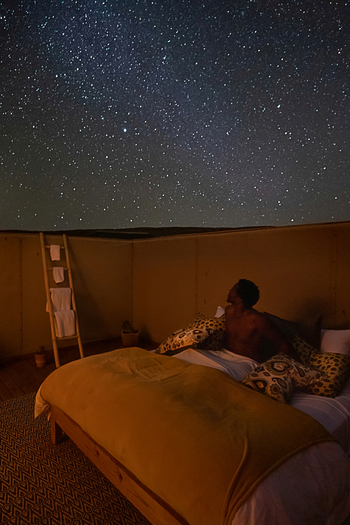 Kwessi Dunes: Doppelbett und Sternenhimmel