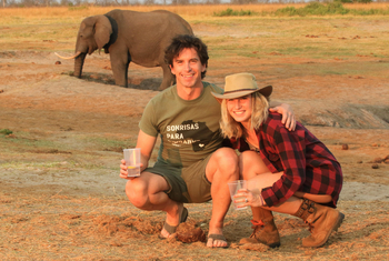 Nehimba Lodge: Gäste und Elefant