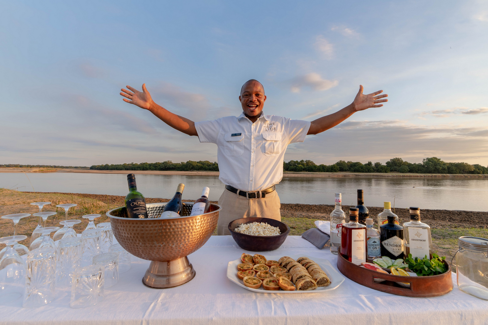 Time + Tide South Luangwa Time + Tide South Luangwa: Sundowner
