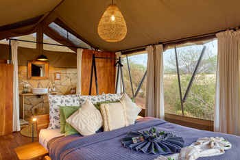 Mkomazi Wilderness Retreat: Stilvolles Bett mit afrikanischem Willkommen