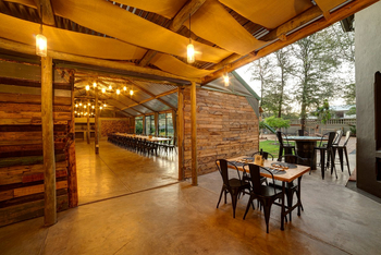 Naankuse @ Utopia: Restaurant