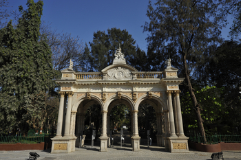 Mumbai: Byculla Gateway to Mumbai Zoo