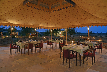Jawai Leopard Safari Lodge: Dinner