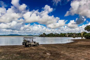 Lake Manze Camp: Game Drive