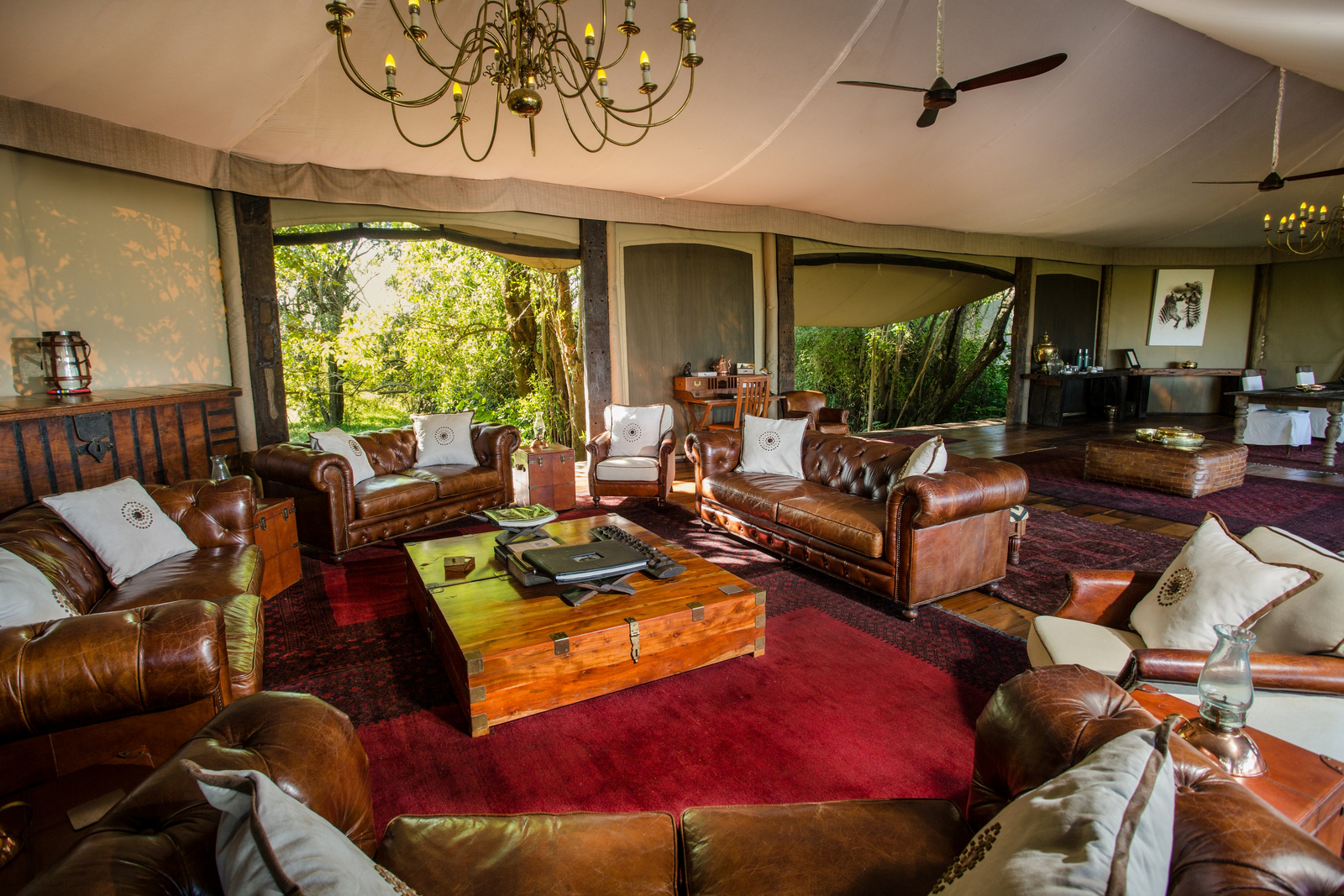 Mara Plains Camp Mara Plains Camp: Hauptzelt Lounge