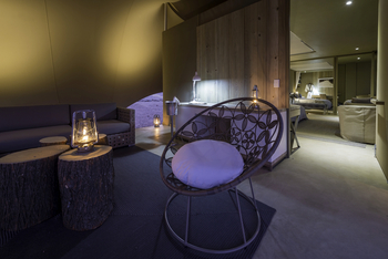 Hoanib Skeleton Coast Camp: Sitzecke auf der Veranda