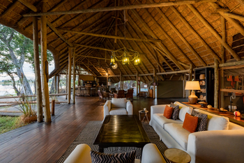 Pom Pom Camp: Lounge und Speisesaal