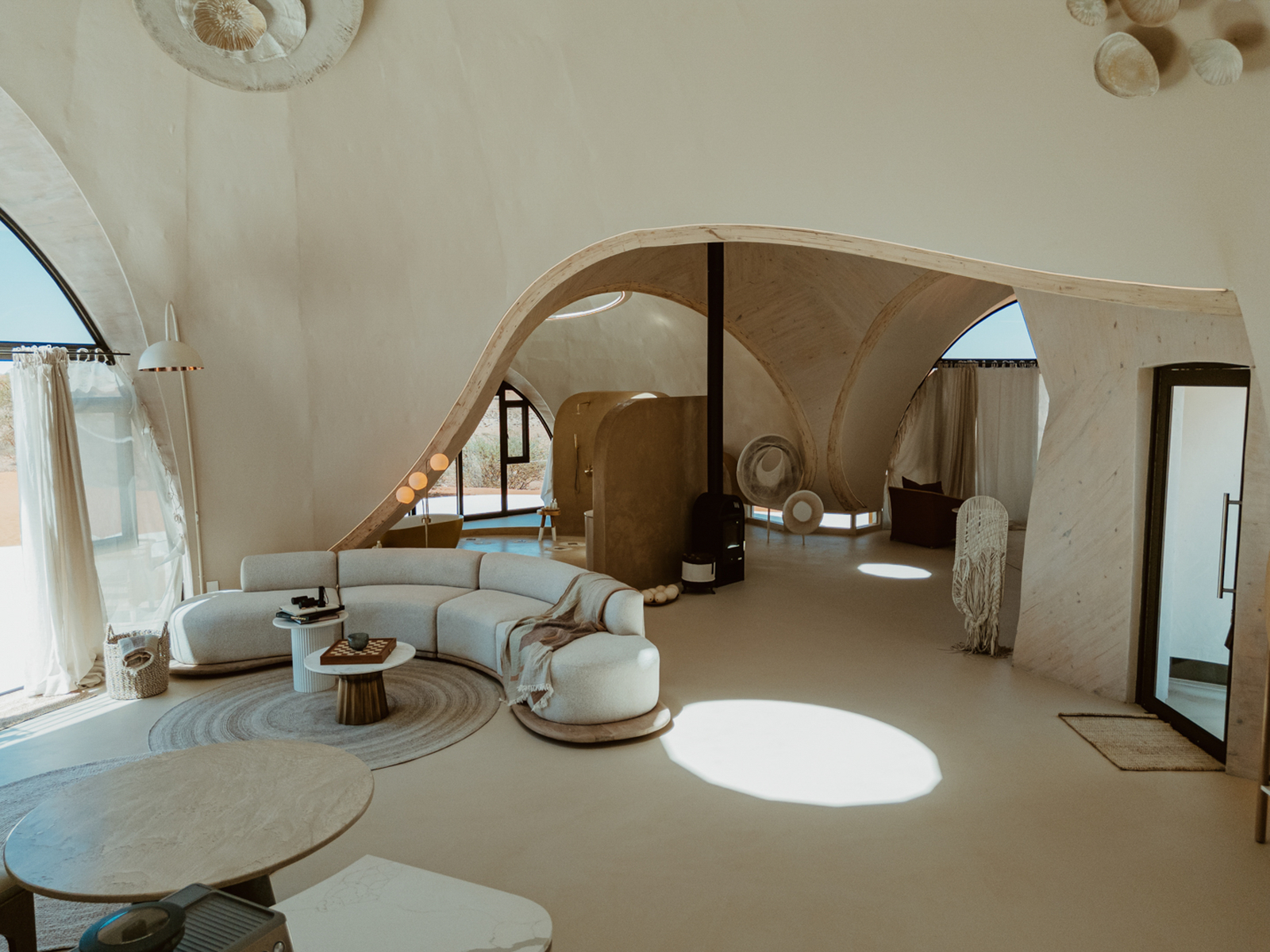 Reverie Kalahari Pod Reverie Kalahari Pod: Zentralkuppel