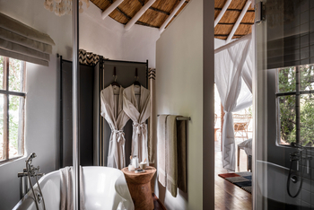 Sanctuary Sussi & Chuma: Gästebad