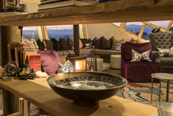 Shipwreck Lodge: Einrichtung des Hauptbereichs