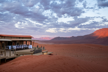 Wolwedans Desert Lodge: Dinner Set-up