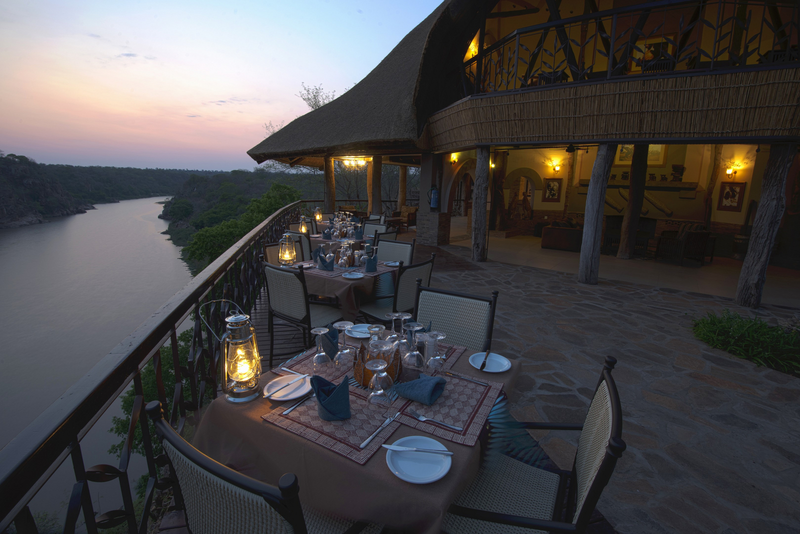 Chilo Gorge Safari Lodge Chilo Gorge Safari Lodge: Speisedeck