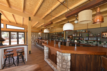Kalahari Anib Lodge: Bar