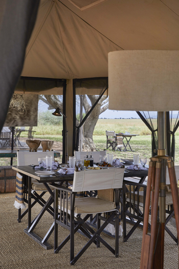 Legendary Mila Tented Camp: Esstisch