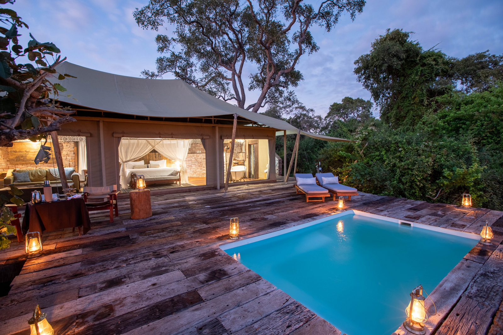 Tembo Plains Camp Tembo Plains Camp: Private Sonnenliegen