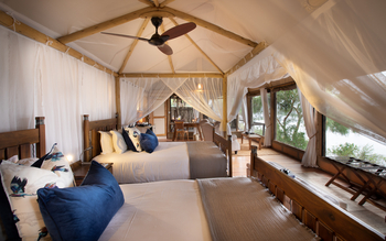 Amanzi Camp: Betten unter Moskitonetzen