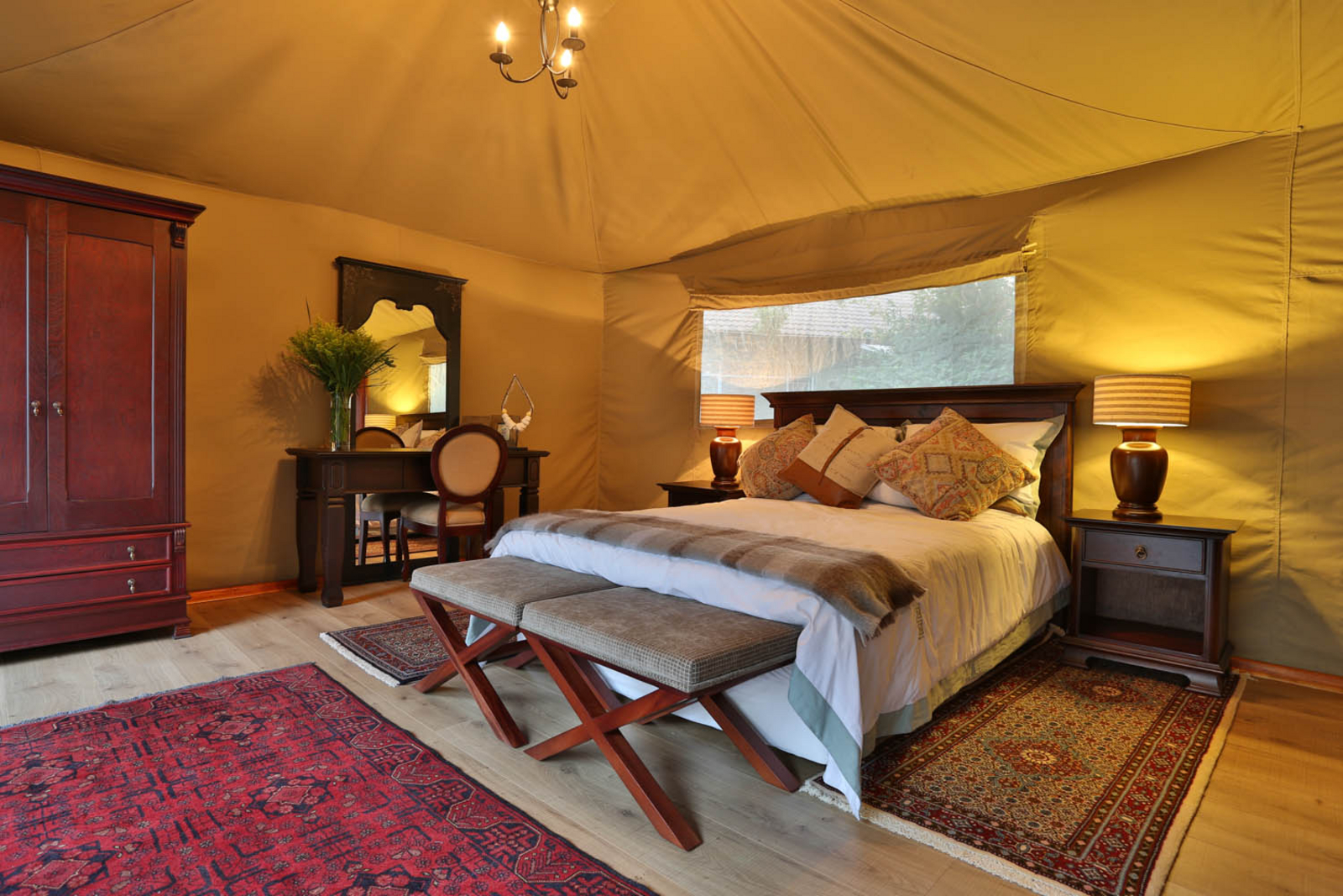 Kadizora Camp Kadizora Camp: Teppiche im Gästezelt