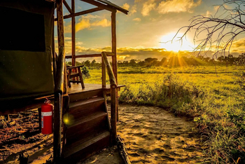 Mogogelo Camp Mogogelo Camp: Gästezelt - Außenansicht