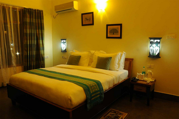 Musa Jungle Retreat Musa Jungle Retreat: Grazing Rhino Room