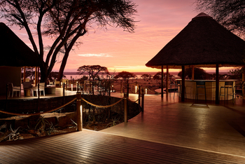 Sanctuary Swala: Hauptbereich am Abend