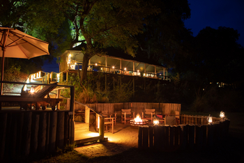 Amanzi Camp: Lagerfeuer