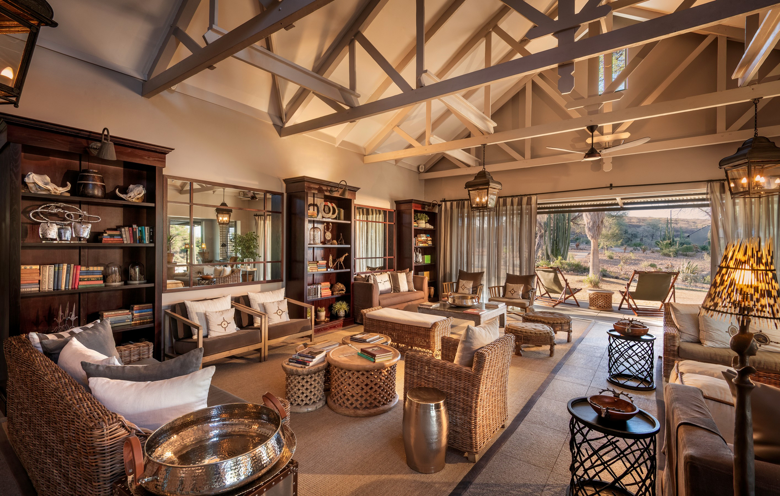 Epako Safari Lodge Epako Safari Lodge: Lounge