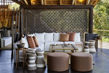 Legendary Mwiba Lodge: Reading Lounge