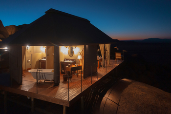 Sonop Camp: Außenansicht