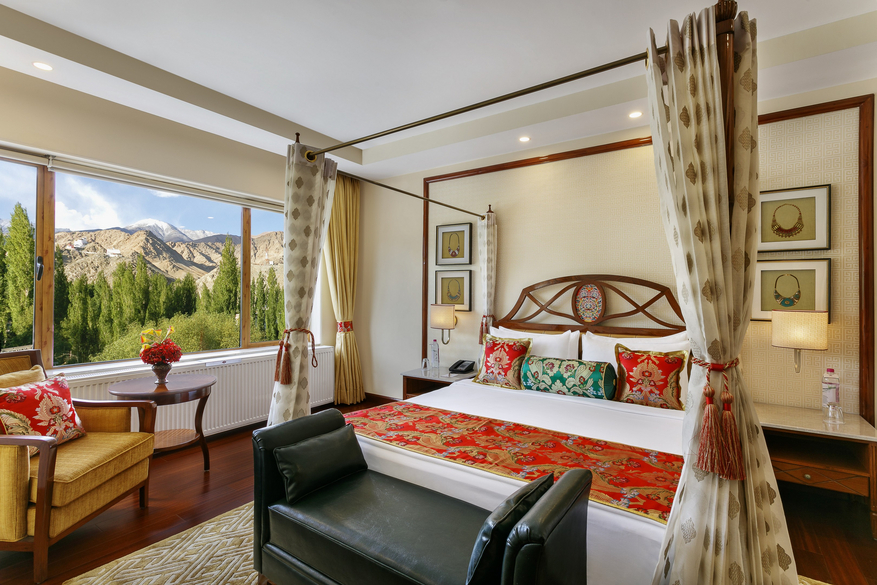 The Grand Dragon Hotel