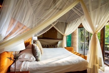 Tintswalo at Siankaba: Murchison Falls Suite