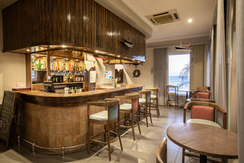 Lüderitz Nest Hotel: Bar