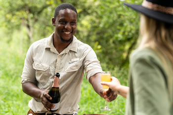 Tanda Tula Safari Camp: Moment of Connection