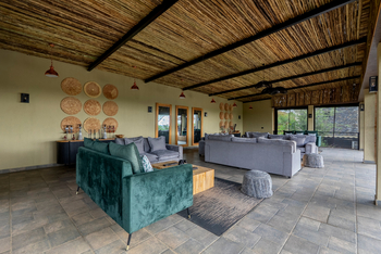 Tarangire Elephant Springs Camp: Fliesenfußboden