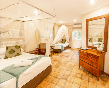 Bayete Guest Lodge Bayete Guest Lodge: Deluxe Family Room