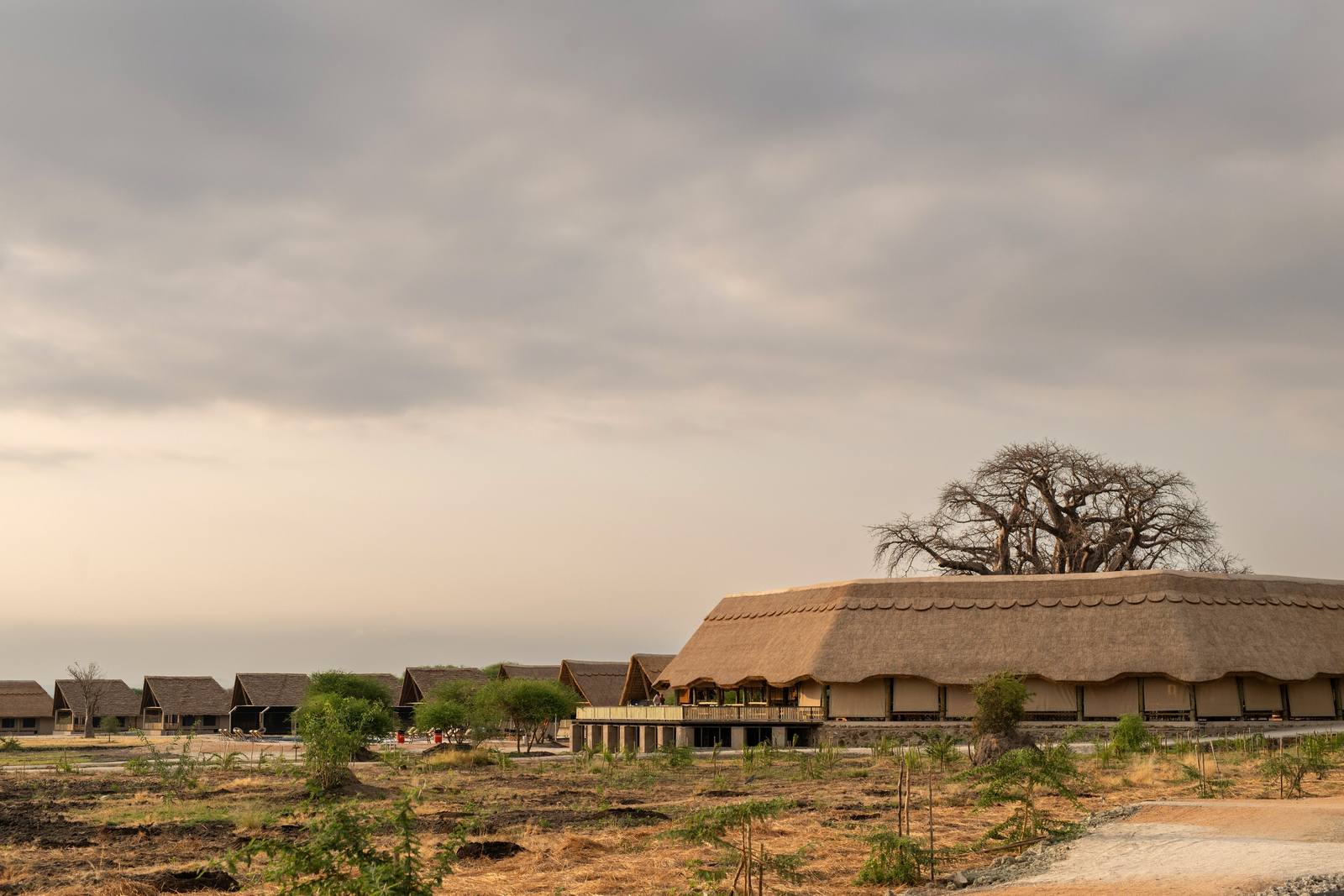 Lake Burunge Baobab Tented Lodge Lake Burunge Baobab Tented Lodge: Lodge