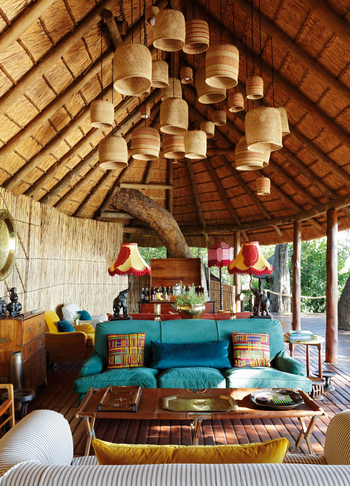 Mapula Lodge: Sofas in der Lounge