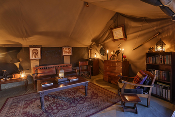 Sentinel Mara Camp: Lounge bei Kerzenschein