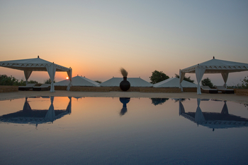 Sujan The Serai: Morgenstimmung am Pool