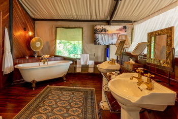 Tintswalo at Siankaba: Victoria Falls Suite