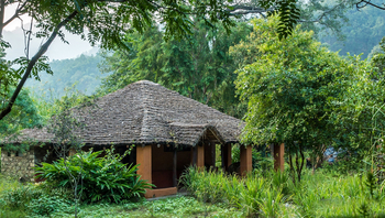 Vanghat: Mud COttage Exterieur