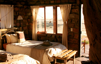 Eagle's Nest Chalets: Bett