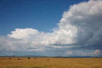 Laba Migration Camp: Wolken über weiter Landschaft