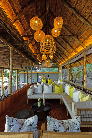 Savute Safari Lodge: Sofas