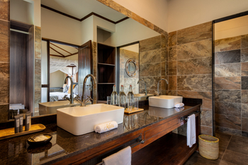 Serengeti Sametu Camp: Badezimmer Interior