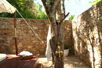 Sujan Sher Bagh: Tented Jungle Suite - Außendusche