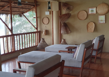 Diphlu River Lodge: Tagesbetten im Machan