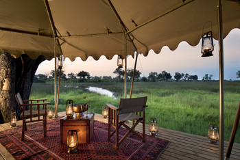 Duba Explorers Camp: Regiesessel und Teppich