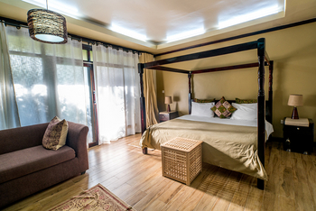 Five Volcanoes Boutique Hotel: Deluxe Double Room