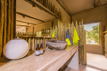 Leopard Plains: Gästebad